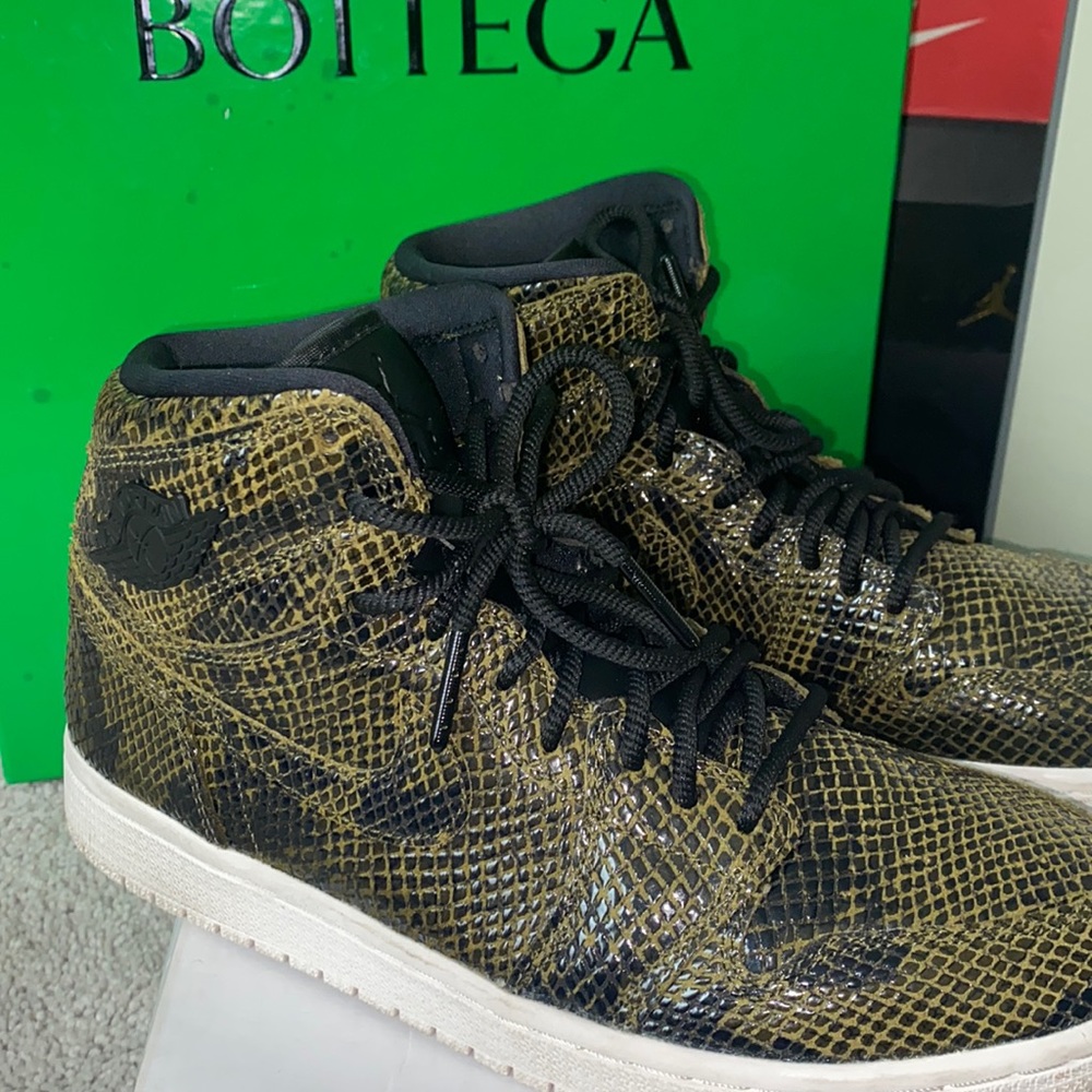 Air Jordan 1 High Premium